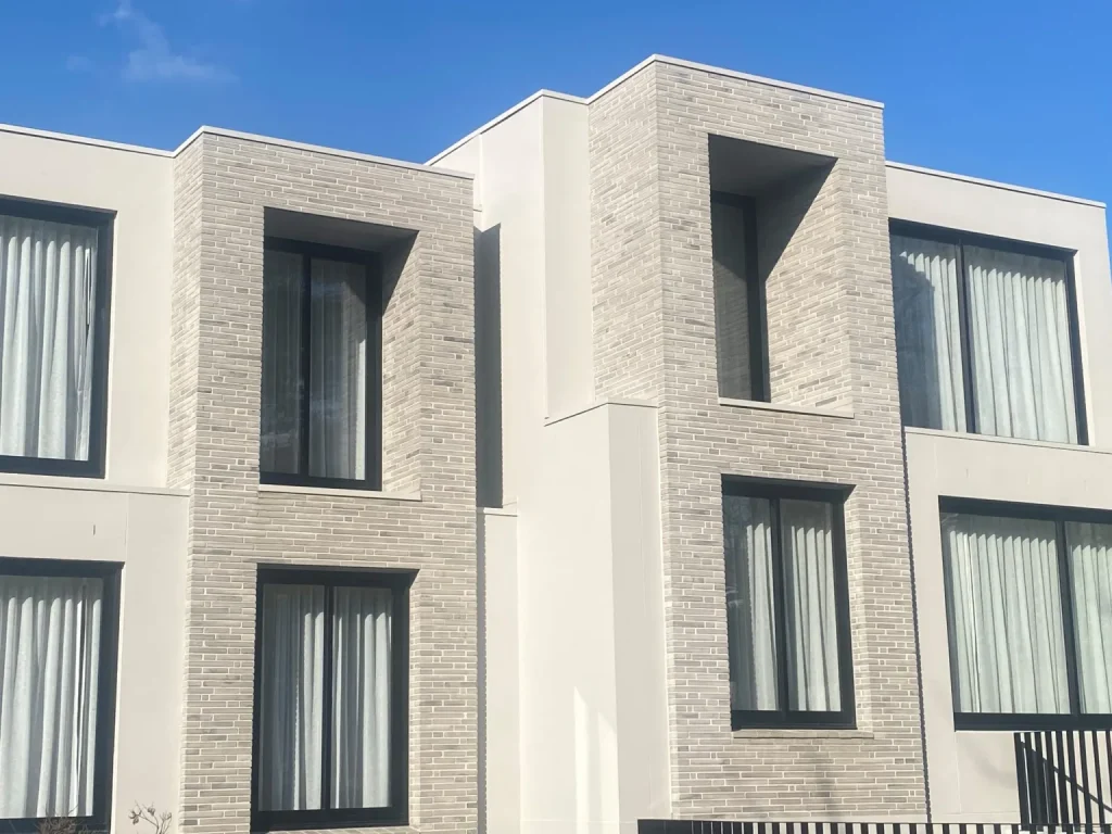 011 T Blended Brick
