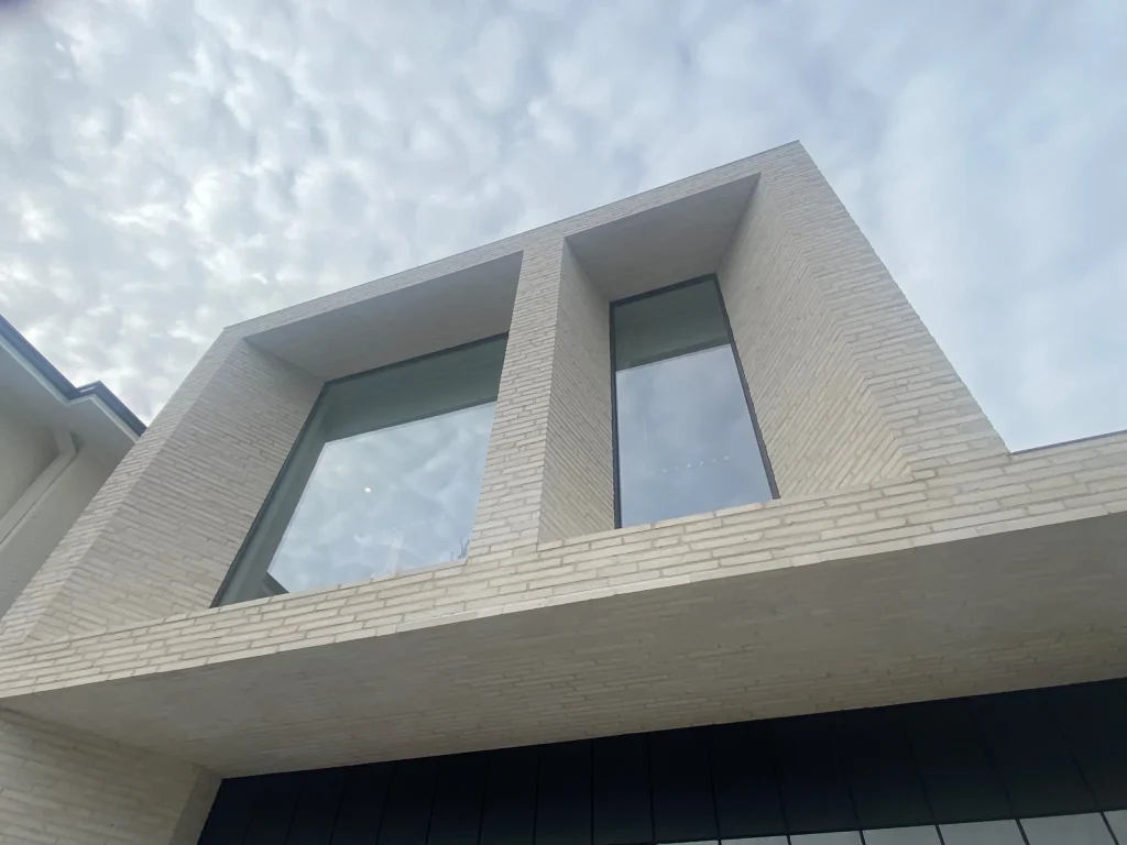 0608 S Brick
