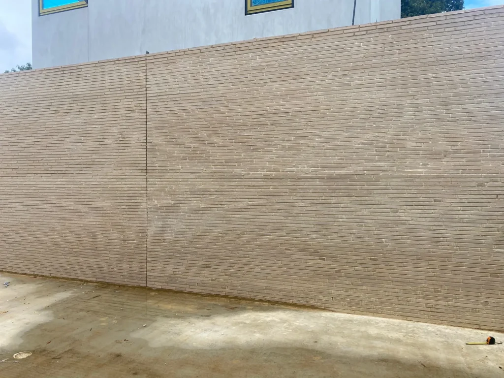 Berg 02 T Brick