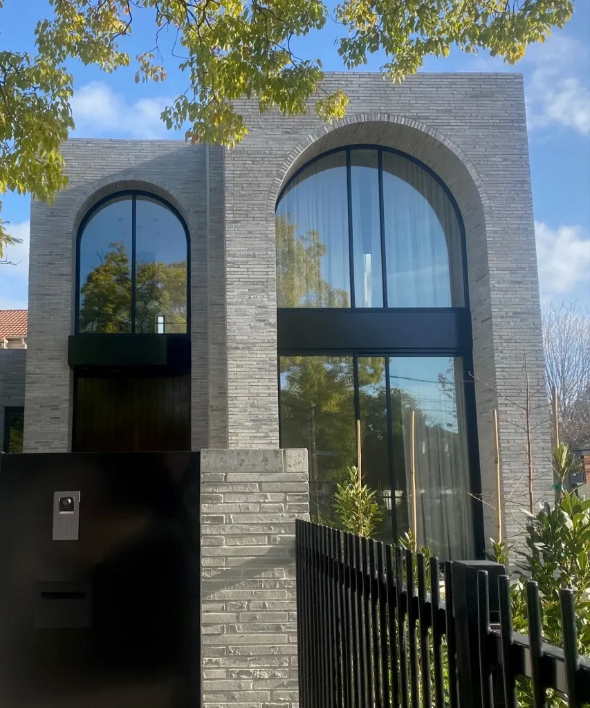 011 T Blended Brick