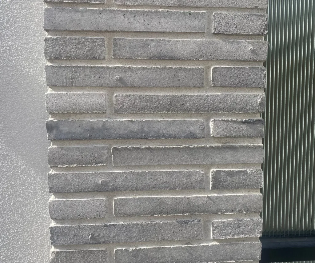 011 T Blended Brick