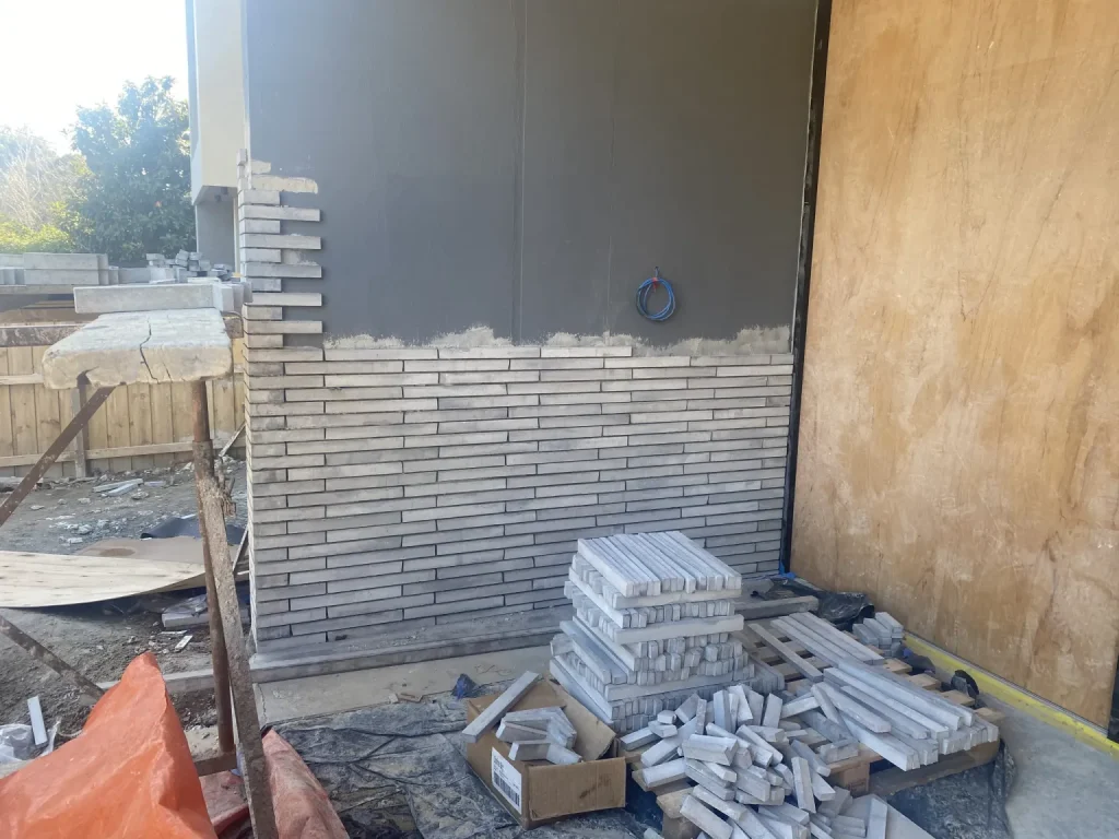 011 S Blended Brick Tiles & Corner Pieces