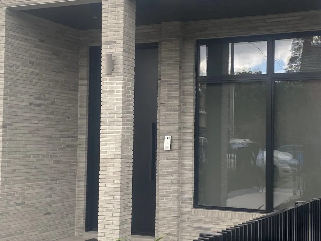 011 T Blended Brick