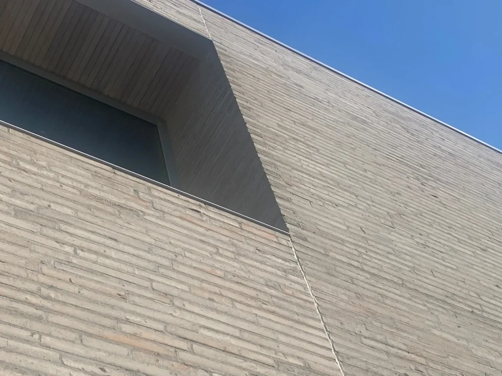 Berg 01 C Blended T Brick