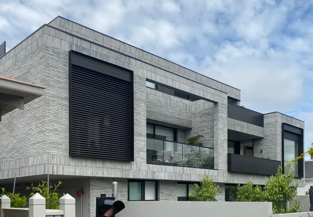 011 S Blended Brick